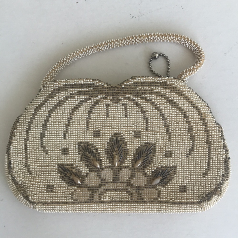 Vintage Seed Bead Beaded Small Purse Made in Czechoslovakia Cream and Gray
